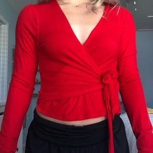 RED LONG SLEEVE WRAP SHIRT